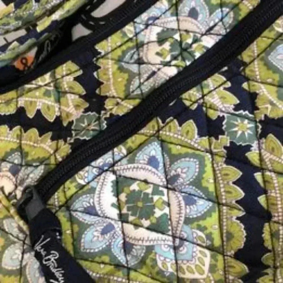 Vera Bradley Shoulder Bag and Matching Trifold Wallet - Picture 3 of 7